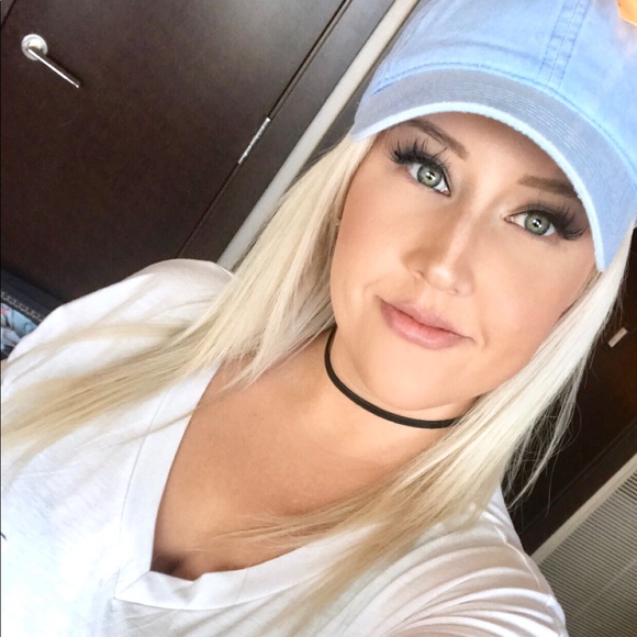 Meet your Posher, Kate - Picture 2 of 8